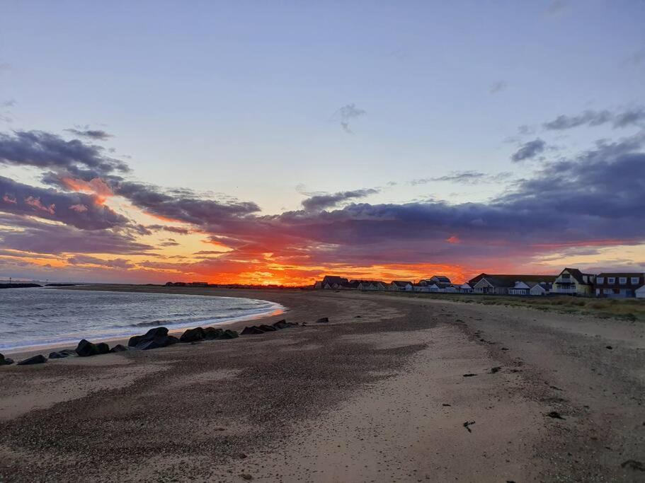 Awave From It All - Escape The City Life Jaywick Sands Εξωτερικό φωτογραφία